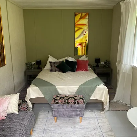 Metsanomme Saunamaja Lumati